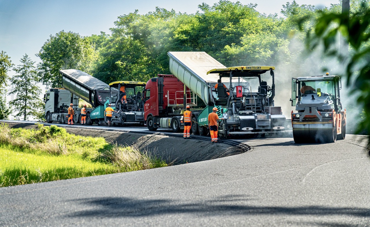 Silnice II/244 – rekonstrukce úseku Měšice–Byšice - Edilizia stradale e costruzione di ponti